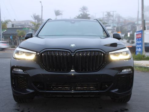 Used 2020 BMW X5 M50i w/ Premium Package image 8