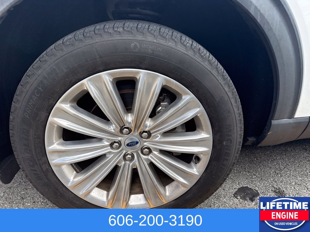Used 2023 Ford Explorer Limited w/ Limited Technology Package AWD/4WD image 11