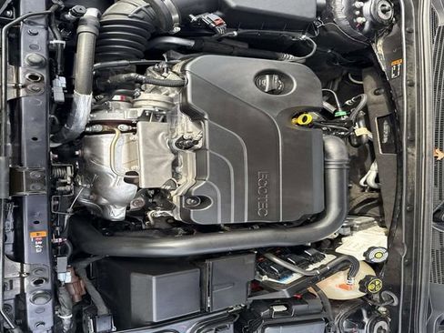 Used 2023 Chevrolet Malibu LT image 14