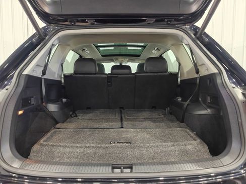 Used 2019 Volkswagen Tiguan SEL FWD image 32