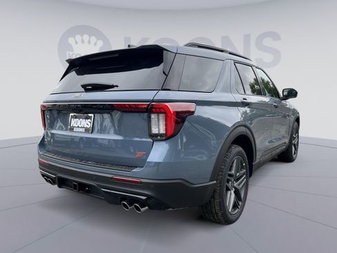 New 2026 Ford Explorer ST w/ Sun And Sound Package image 7