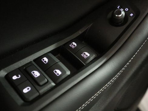 New 2025 Jeep Grand Cherokee L Limited AWD/4WD image 36