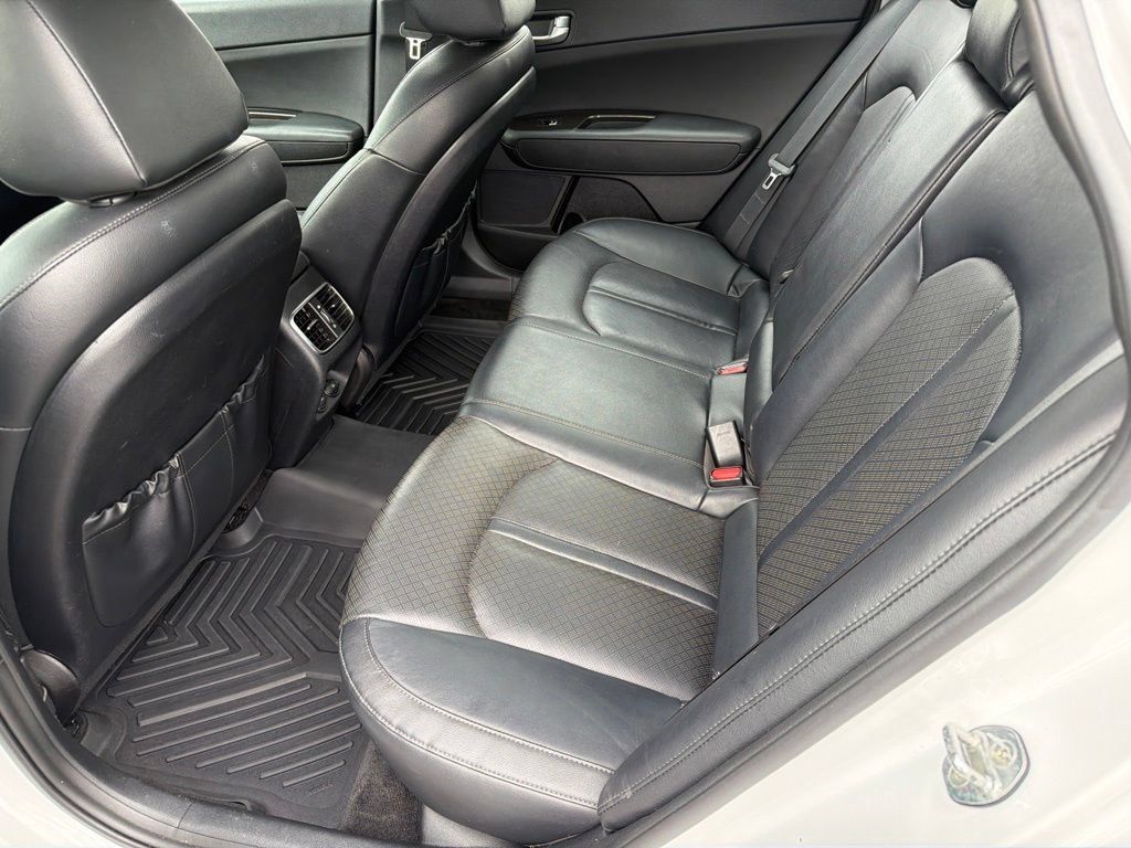 Used 2020 Kia Optima Premium FWD image 15