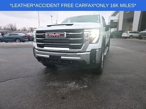 Used 2024 GMC Sierra 3500 SLT image 7