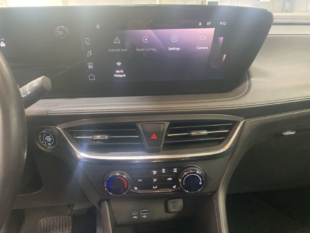 Certified 2024 Buick Encore GX Preferred w/ Comfort Package FWD image 18