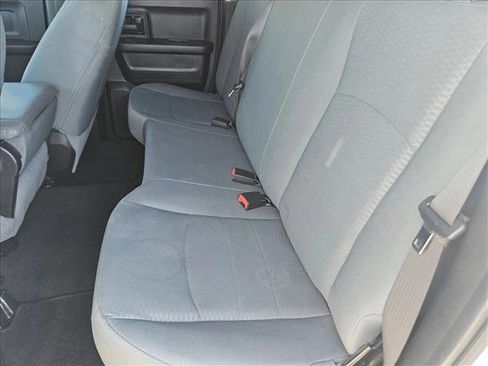 Used 2018 RAM 1500 Express image 16