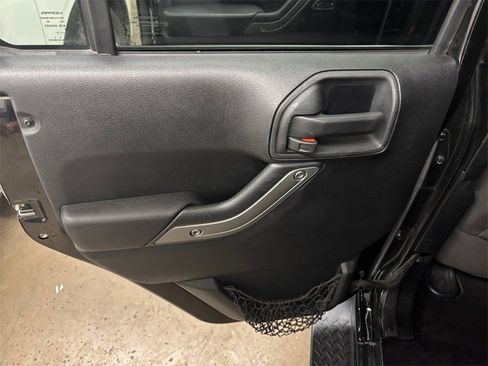 Used 2015 Jeep Wrangler Unlimited Sport w/ Quick Order Package 24S image 15