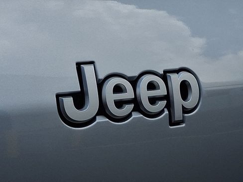 Used 2024 Jeep Grand Cherokee L Laredo w/ Luxury Tech Group I AWD/4WD image 31
