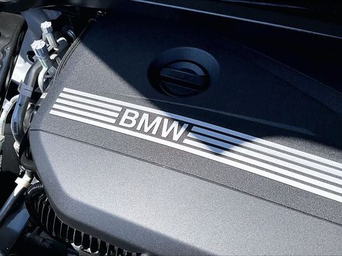 New 2026 BMW X1 xDrive28i AWD/4WD image 17