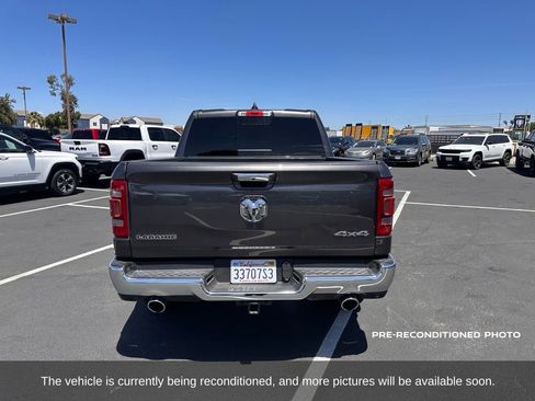 Used 2022 RAM 1500 Laramie AWD/4WD image 4