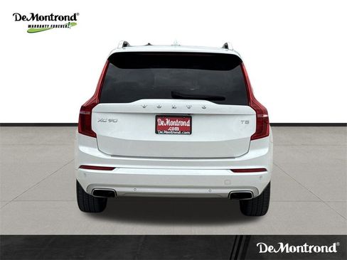 Used 2017 Volvo XC90 T5 Momentum w/ Vision Package image 6