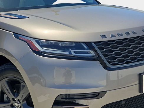 Certified 2023 Land Rover Range Rover Velar R-Dynamic S AWD/4WD image 32
