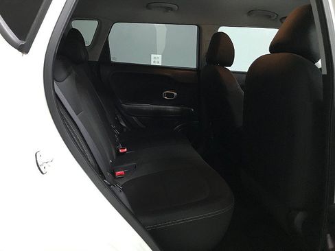 Used 2017 Kia Soul FWD image 16