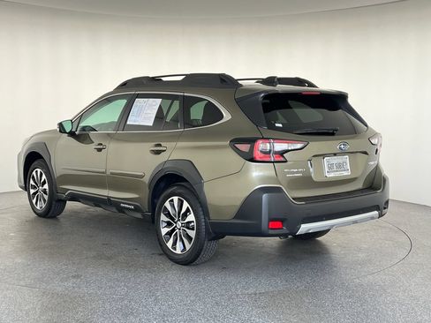Certified 2025 Subaru Outback Limited AWD/4WD image 7