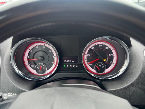 Used 2020 Dodge Grand Caravan SXT image 21