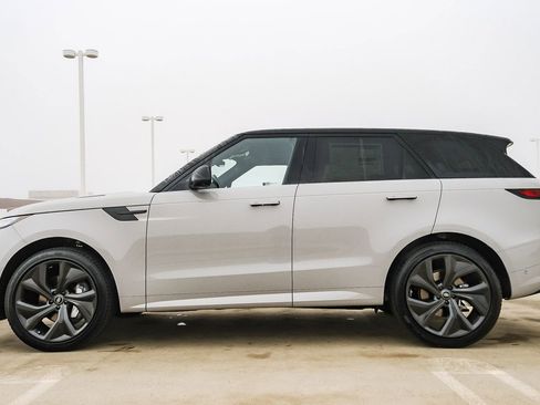 New 2025 Land Rover Range Rover Sport Dynamic SE image 8