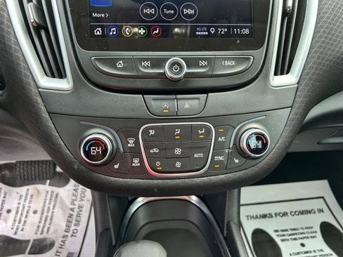 Used 2024 Chevrolet Malibu LT image 19