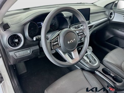 Certified 2023 Kia Forte LXS FWD image 9