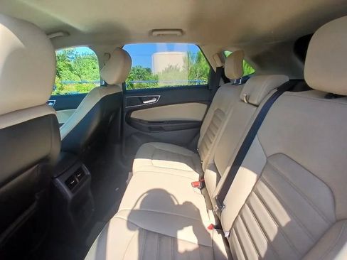 Used 2020 Ford Edge SEL AWD/4WD image 17