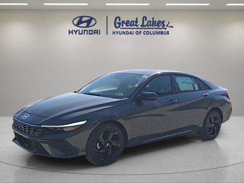 New 2026 Hyundai Elantra Sport FWD image 2