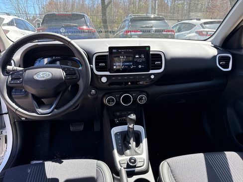 New 2026 Hyundai Venue SEL FWD image 11