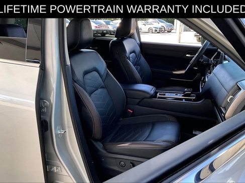 Used 2025 Nissan Pathfinder Platinum w/ Cargo Package image 10