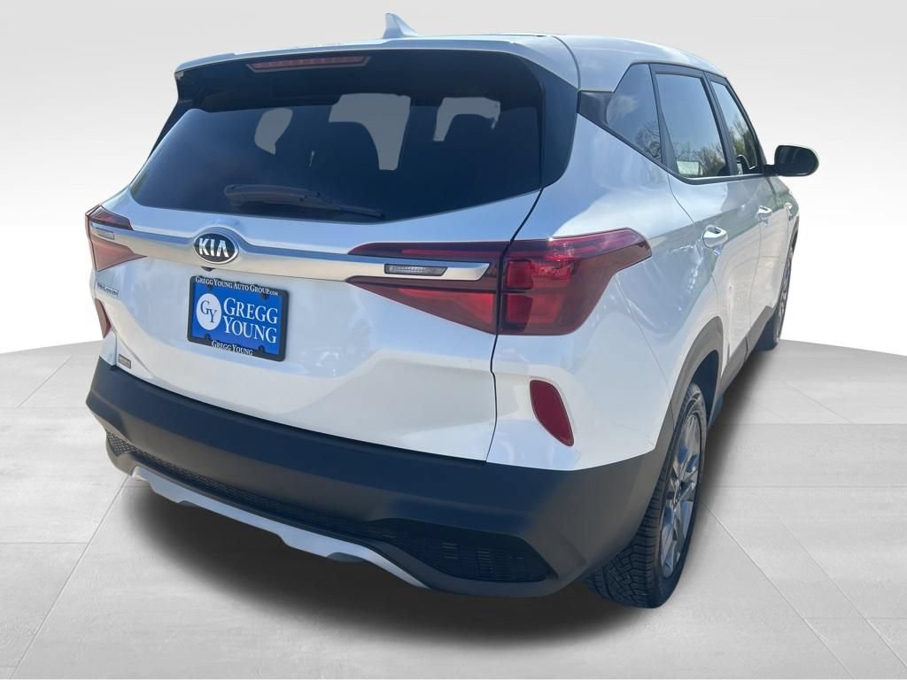 Used 2023 Kia Seltos LX AWD/4WD image 8