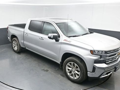 Used 2019 Chevrolet Silverado 1500 LTZ w/ LTZ Premium Package image 35