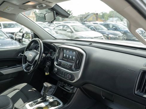 Used 2021 Chevrolet Colorado LT w/ LT Convenience Package RWD image 12
