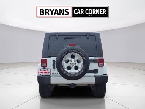 Used 2014 Jeep Wrangler Unlimited Sahara w/ Connectivity Group image 20