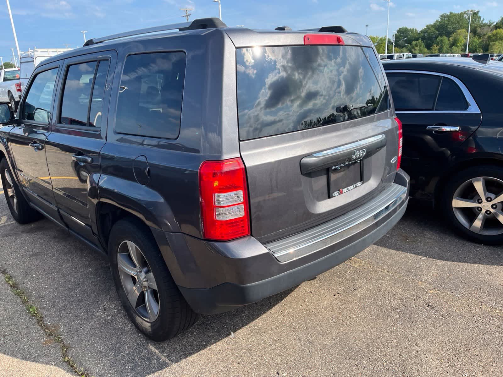 Used 2016 Jeep Patriot High Altitude FWD image 10