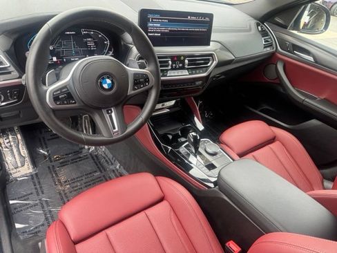 Certified 2025 BMW X4 M40i w/ Premium Package AWD/4WD image 18