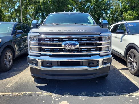 Used 2025 Ford F350 Lariat w/ Chrome Package AWD/4WD image 2