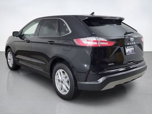 Used 2024 Ford Edge SEL w/ Convenience Package image 5