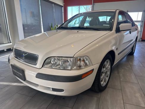 Used 2001 Volvo S40 FWD image 1