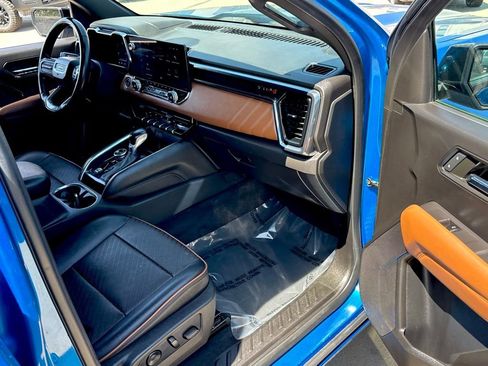 Used 2023 GMC Canyon AT4 w/ AT4 Premium Package AWD/4WD image 26