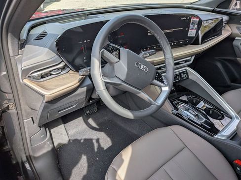 New 2025 Audi Q5 Premium Plus image 9