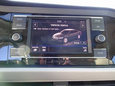 Used 2019 Volkswagen Jetta SE image 22