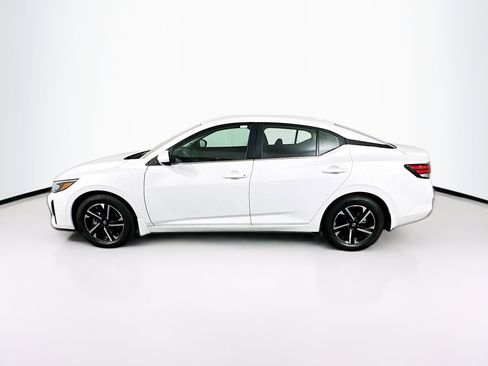 Used 2024 Nissan Sentra SV image 4