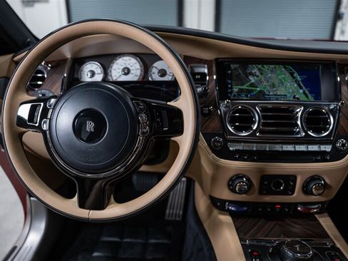 Used 2019 Rolls-Royce Wraith RWD image 45