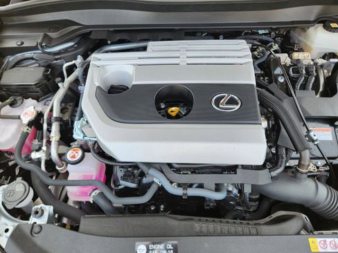 Used 2023 Lexus UX 250h F Sport FWD image 32