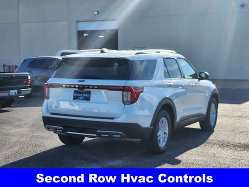 New 2026 Ford Explorer Active w/ Active Comfort Package image 7