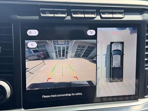 Used 2023 Ford F250 Limited w/ FX4 Off-Road Package image 31