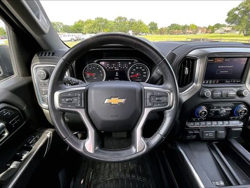 Used 2021 Chevrolet Silverado 1500 LTZ w/ Technology Package AWD/4WD image 5