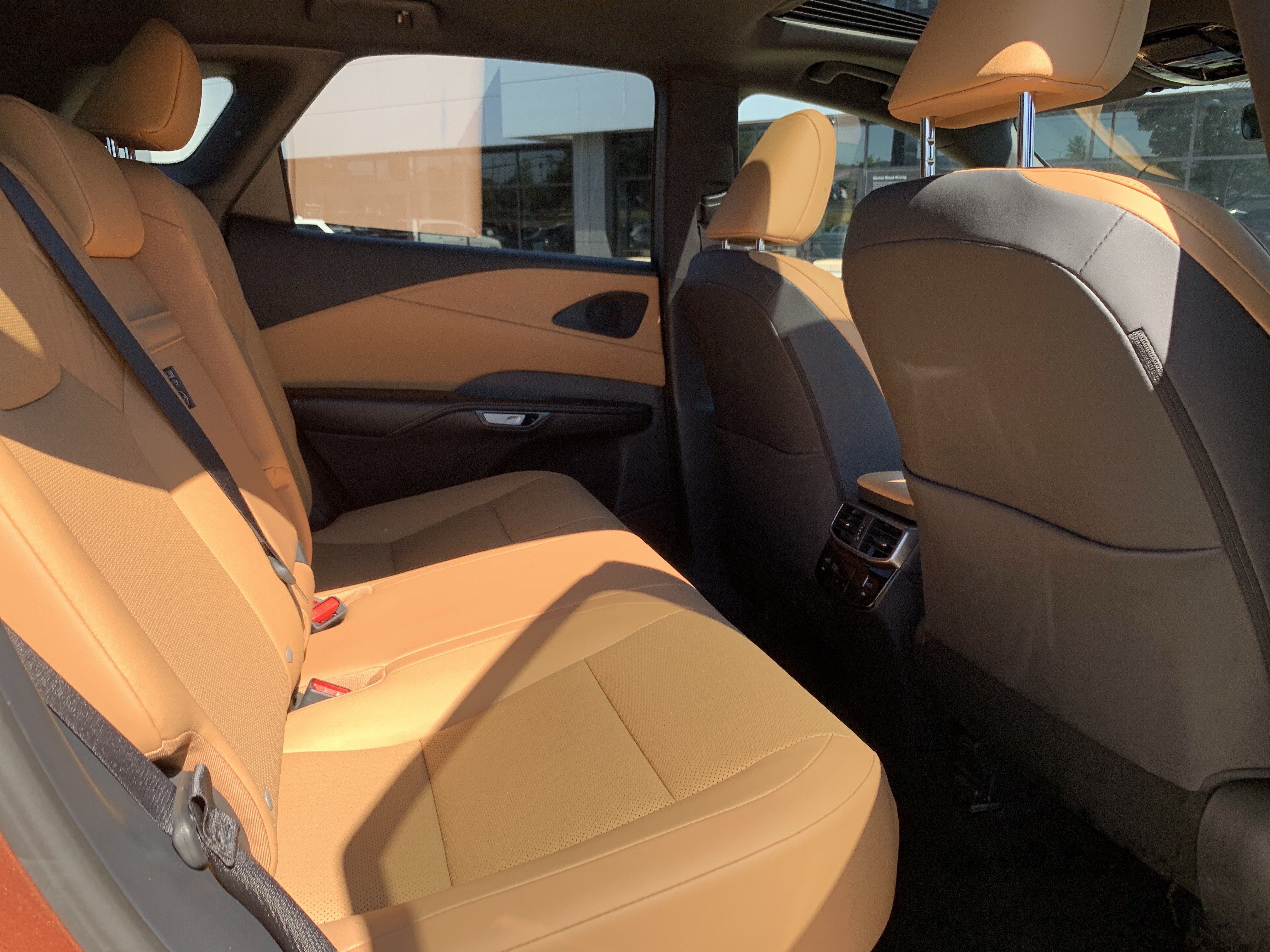 Used 2026 Lexus RX 350 Premium w/ Accessory Package (Z1) FWD image 33