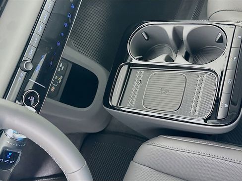 New 2026 Hyundai Ioniq 5 SEL image 15