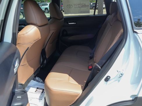New 2026 Toyota Corolla Cross XLE w/ Convenience Package FWD image 8