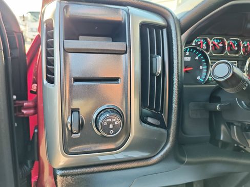 Used 2018 Chevrolet Silverado 1500 LT w/ All Star Edition RWD image 23