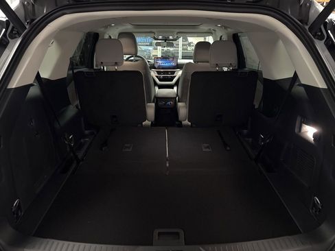 New 2026 Ford Explorer Active w/ Active Comfort Package image 28