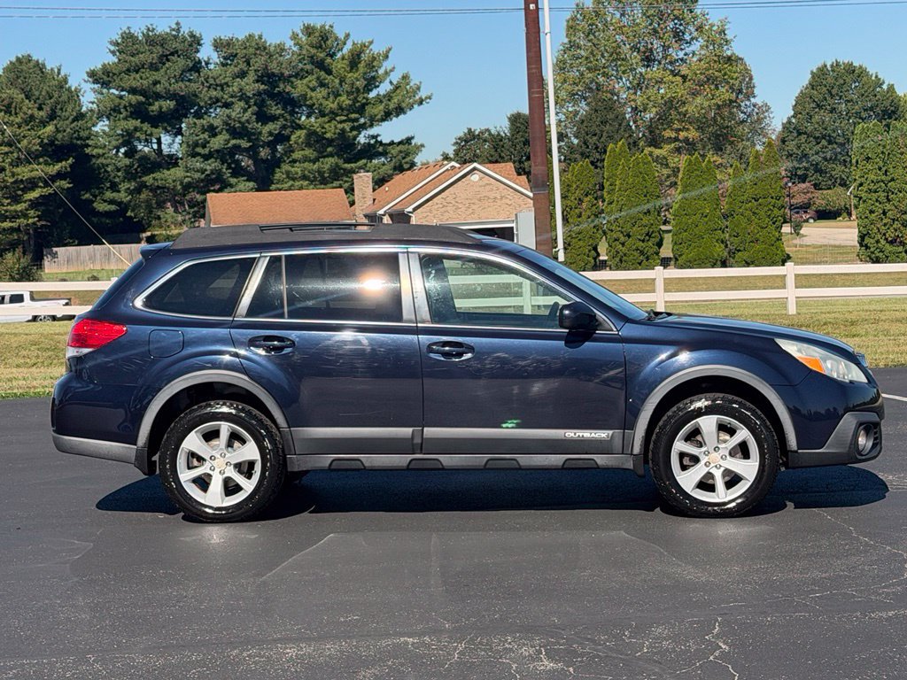 Used 2014 Subaru Outback 2.5i Premium AWD/4WD image 3
